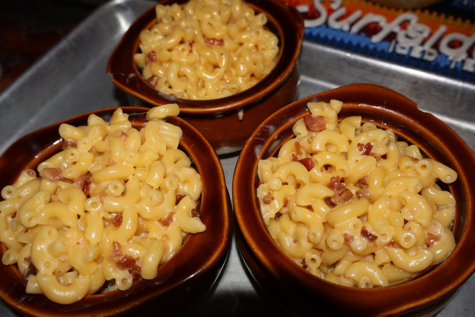 Loaded bacon mac and cheese at River Street Garage